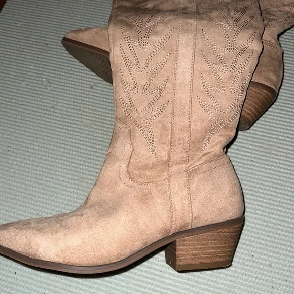 target brand cowgirl boots - Picture 2 of 4